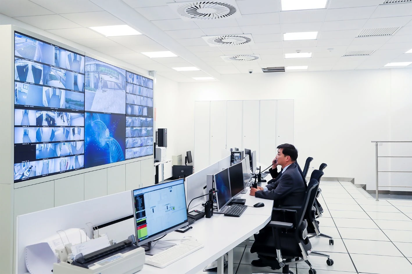 Polywall 3.9: la sala de control evoluciona con integración VR, interfaces a medida y una API mejorada